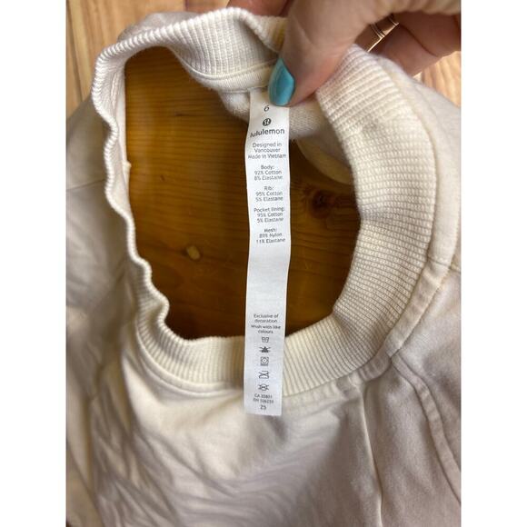 Lululemon Crewneck Pullover Kangaroo Pocket Light Cream Color Size 6 - Picture 4 of 5
